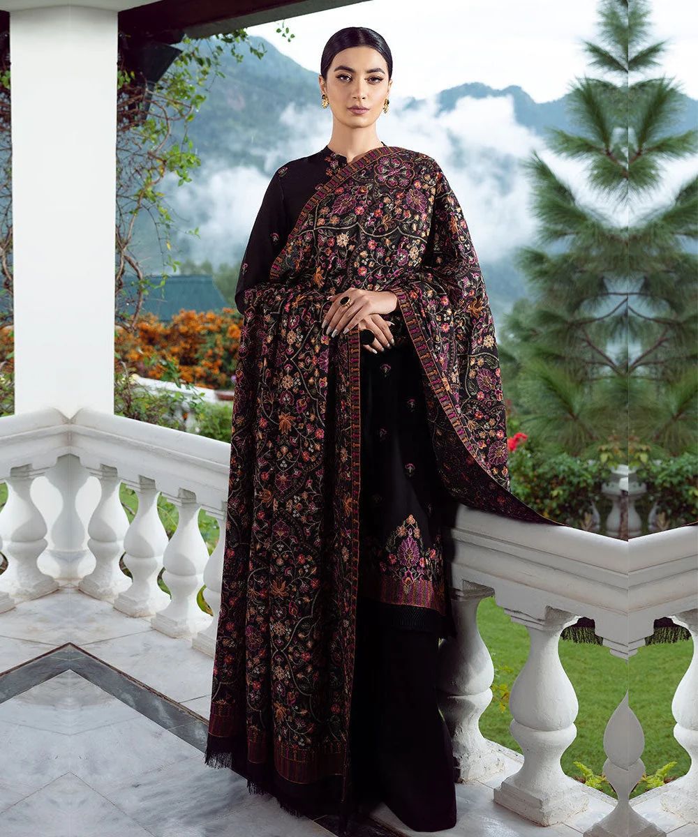 Bareeze Dhanak